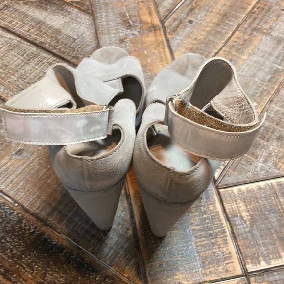Weekend Barber light gray platform sandals… - Picture 3 of 5